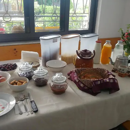 Garden Πανσιόν